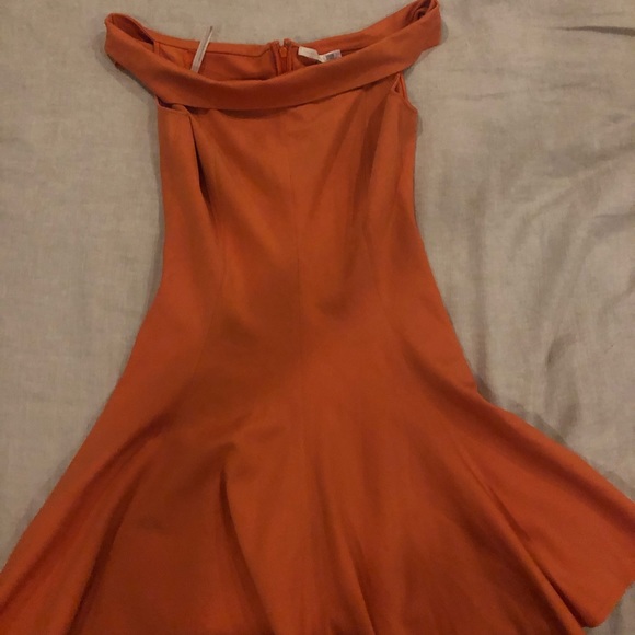 Halston Heritage Orange off shoulder dress - Picture 6 of 7